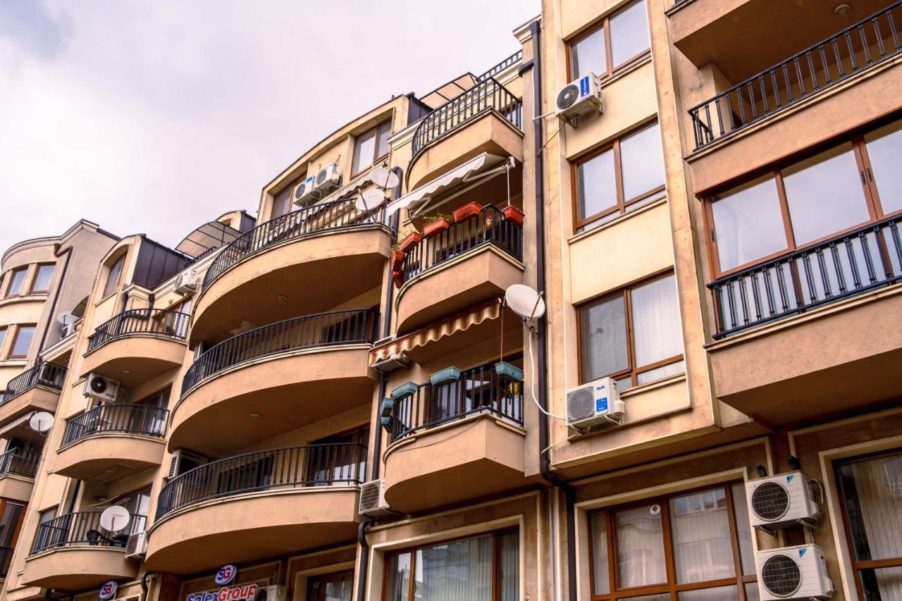 Semiramida Central Studio Варна Экстерьер фото